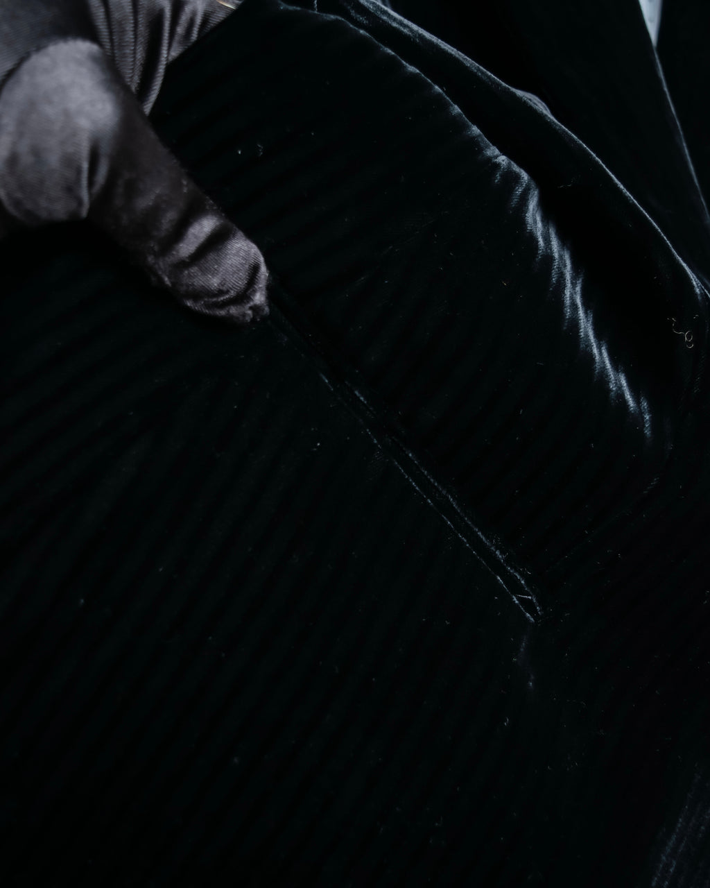 "GIORGIO ARMANI" Beautiful shape velour tailored jacket