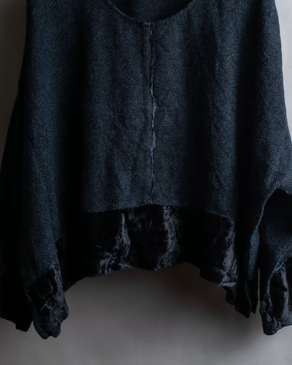 Vintage velour-trimmed box silhouette knit