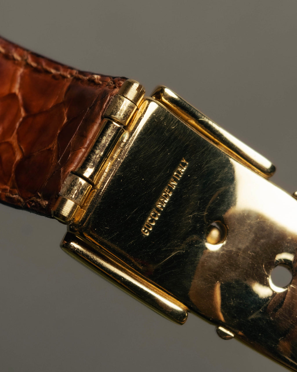 "GUCCI" 90's-00's Embossed leather buckle bangle
