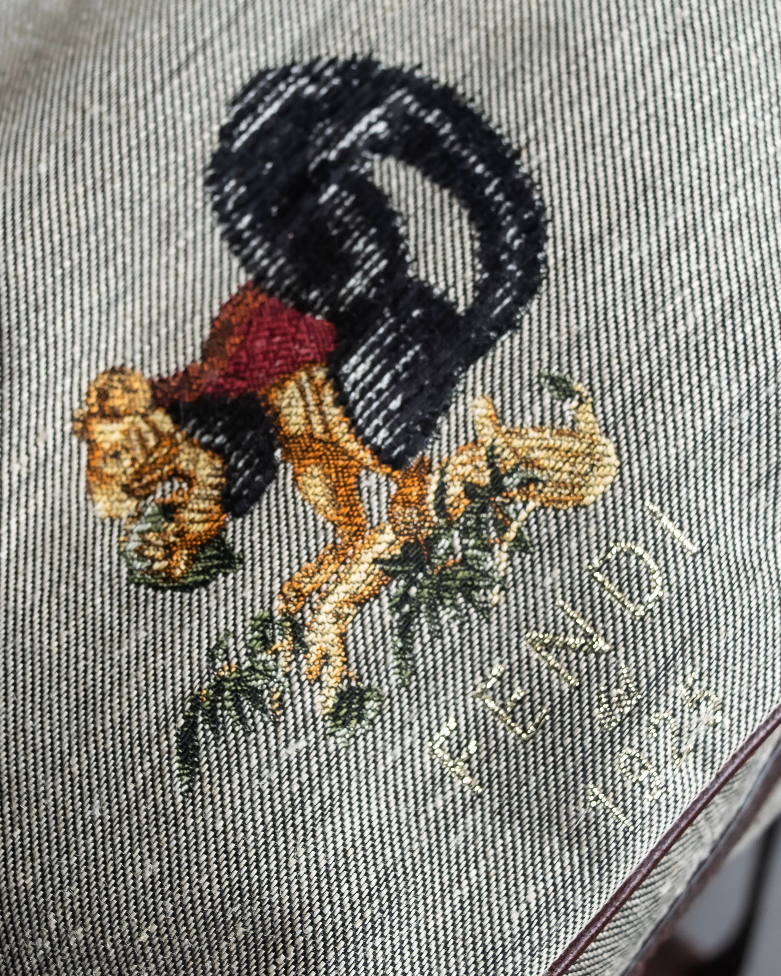 "FENDI" Animal embroidery design boa combination shoulder bag