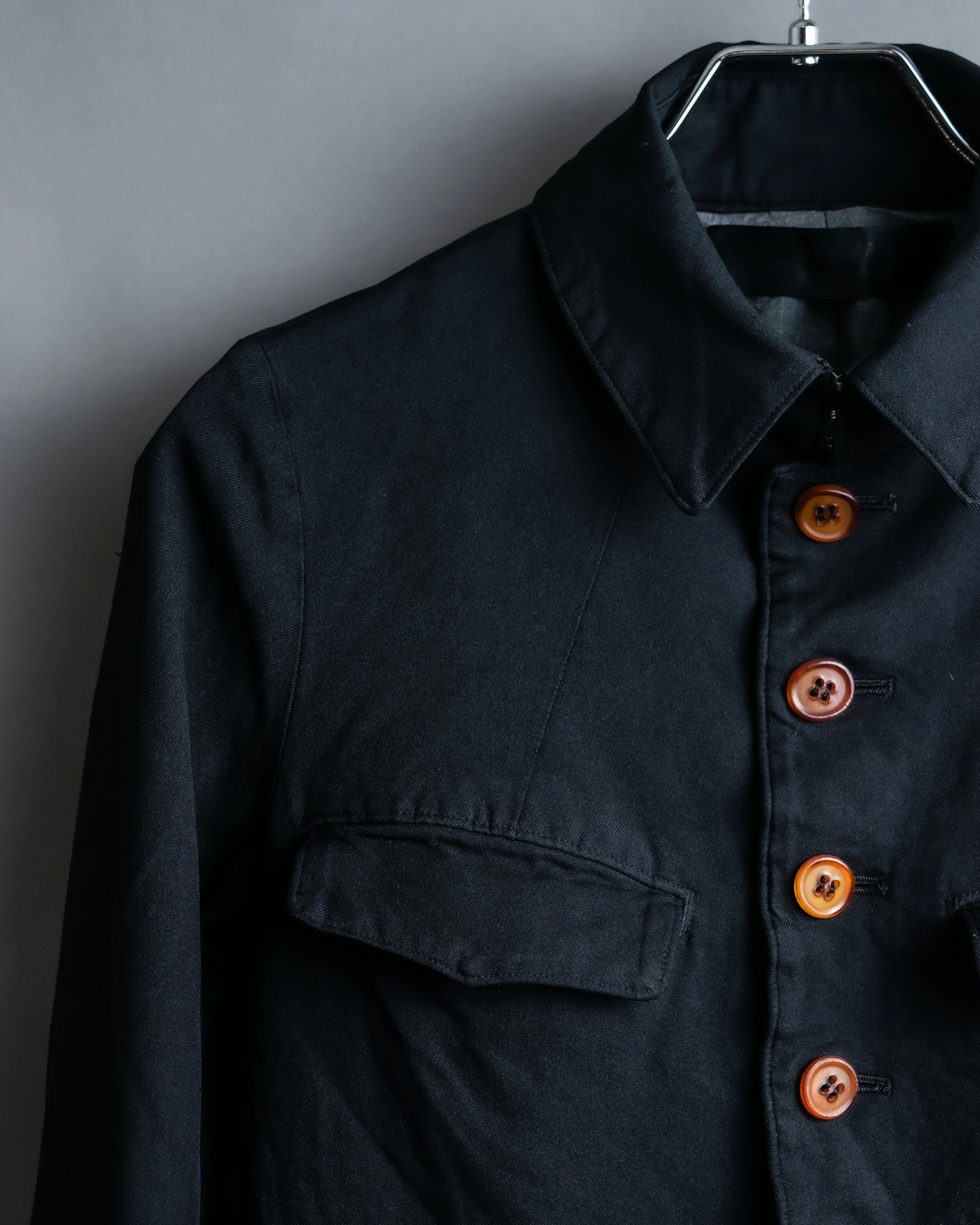 "COMME des GARCONS
COMME des GARCONS" 6 button detail raw edge jacket