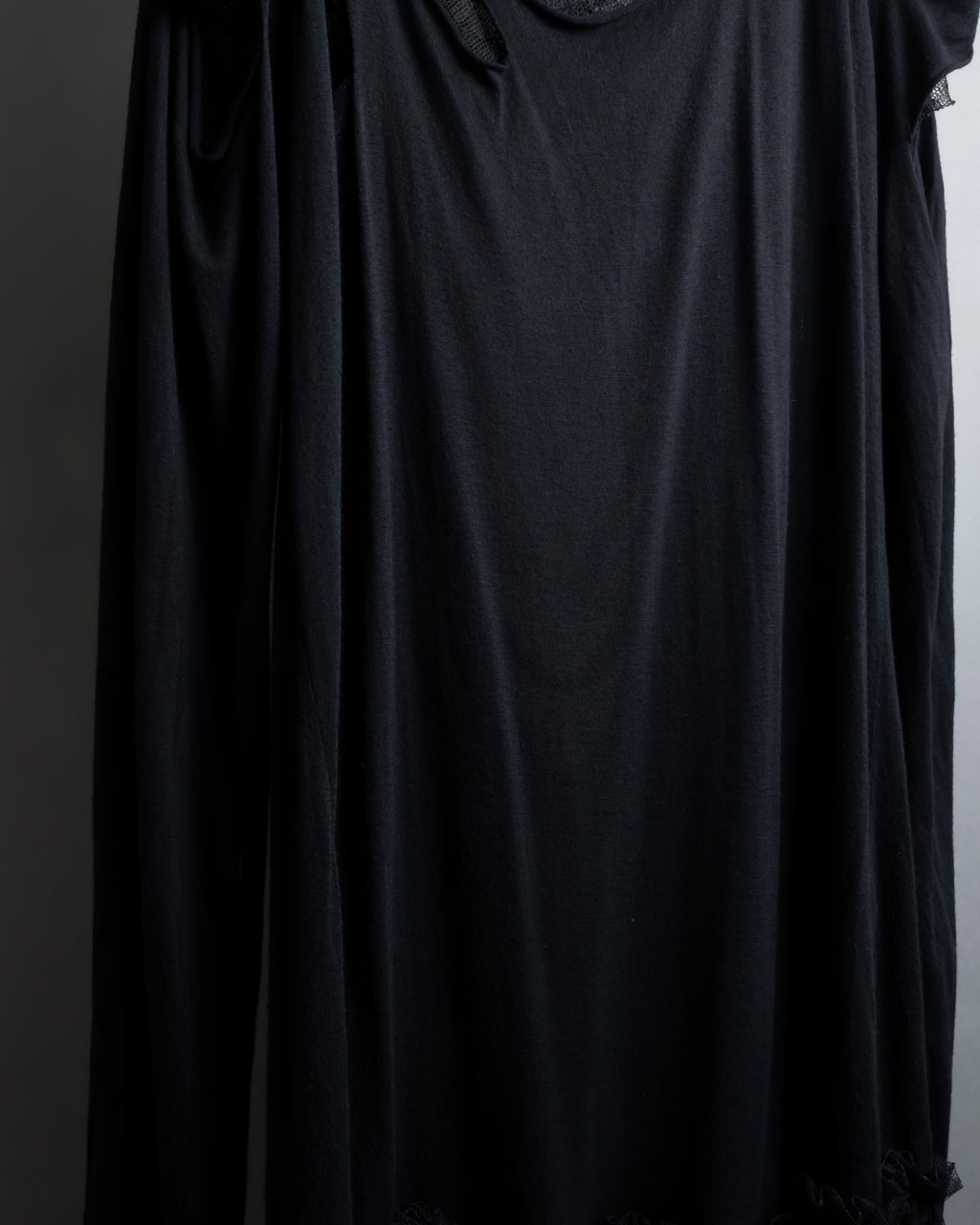 "RED VALENTINO" Distressed tulle skirt docking long pullover