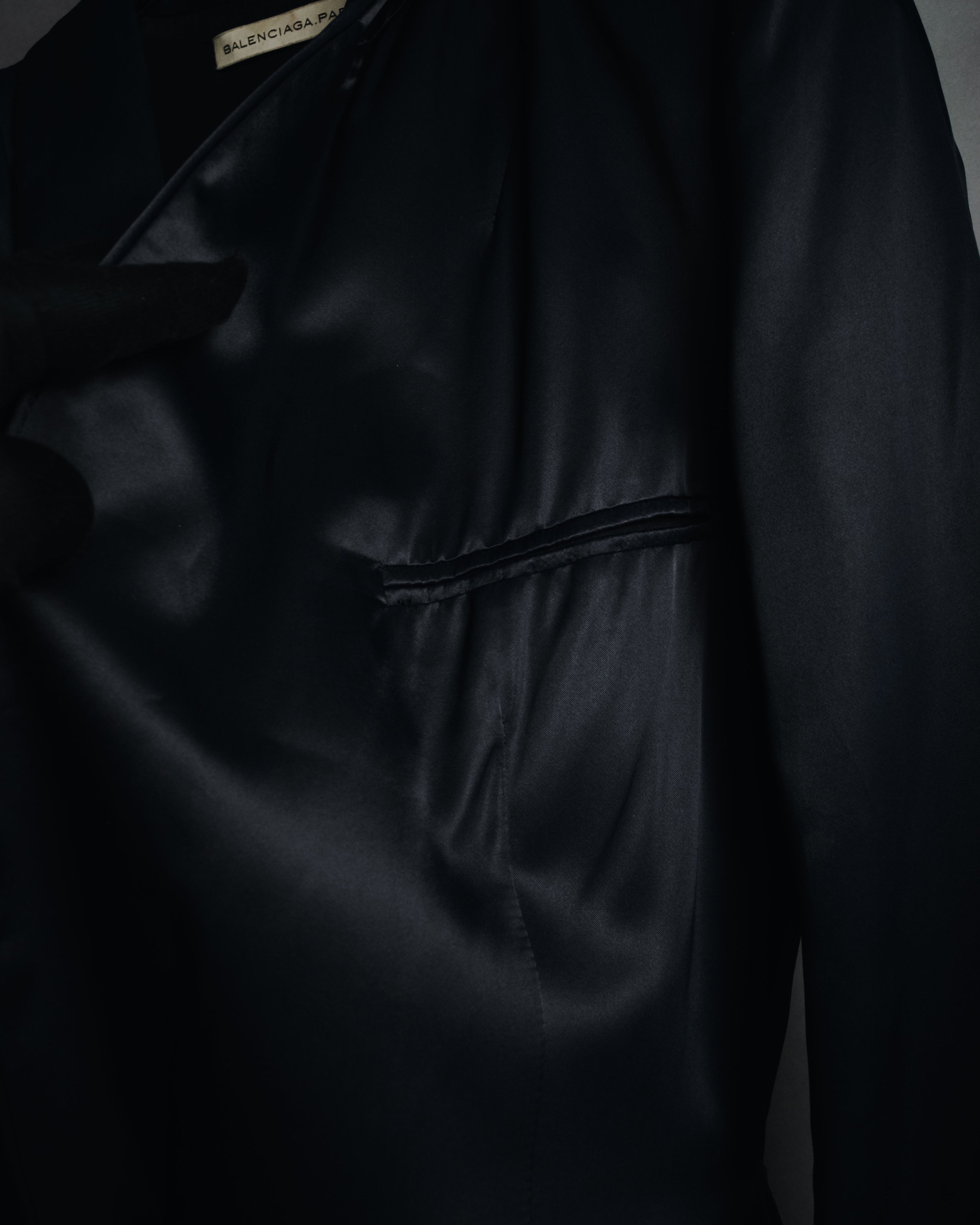 "BALENCIAGA.PARIS" 2008-2009 Sculptural satin shawl collar tuxedo jacket