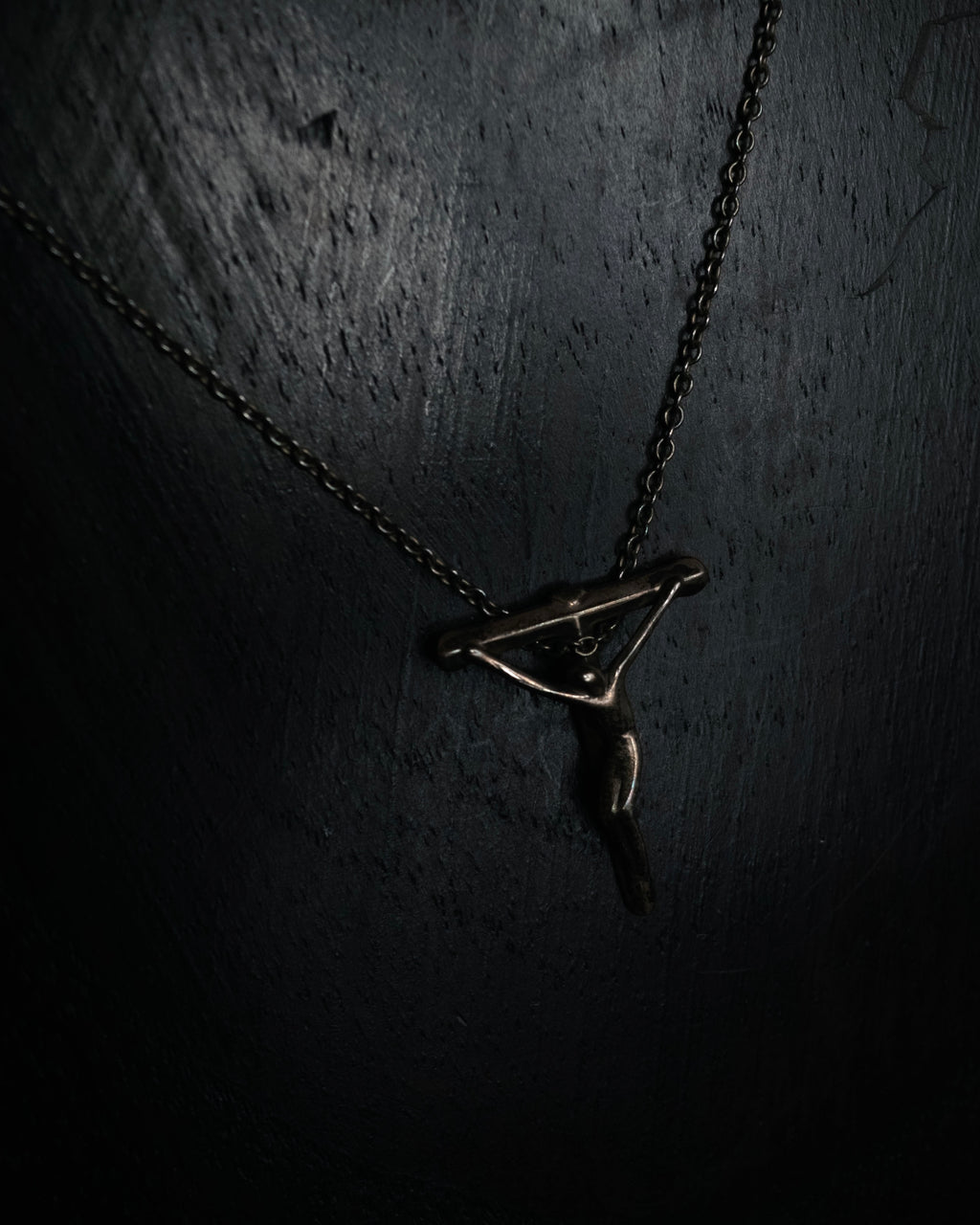 “TIFFANY & CO.” 90’s-00’s Peretti sculpted crucifix pendant