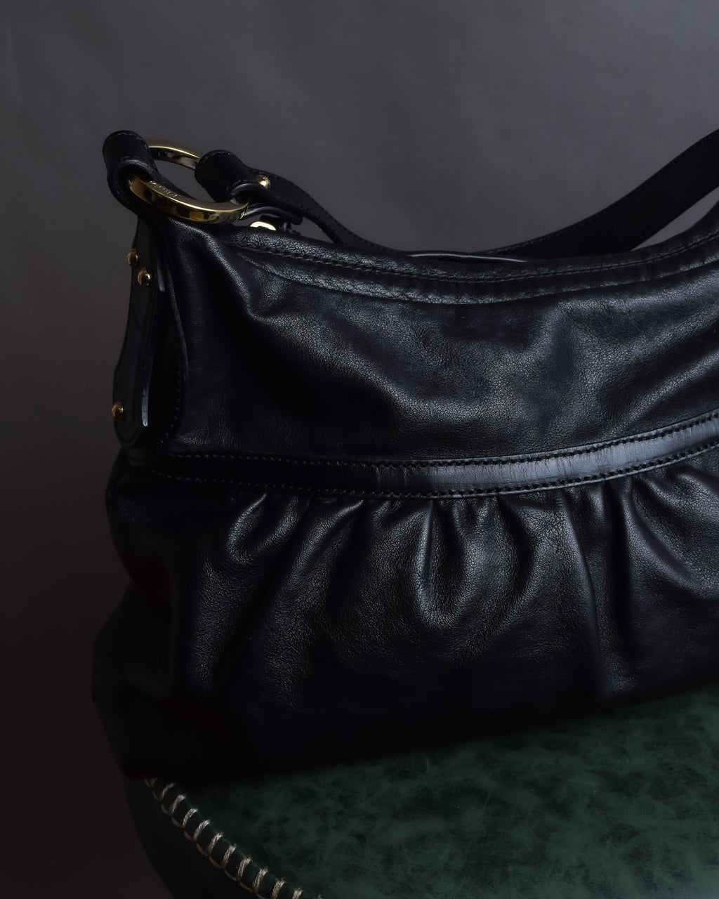 "FENDI" Gold metal gatherd design leather one-shoulder bag