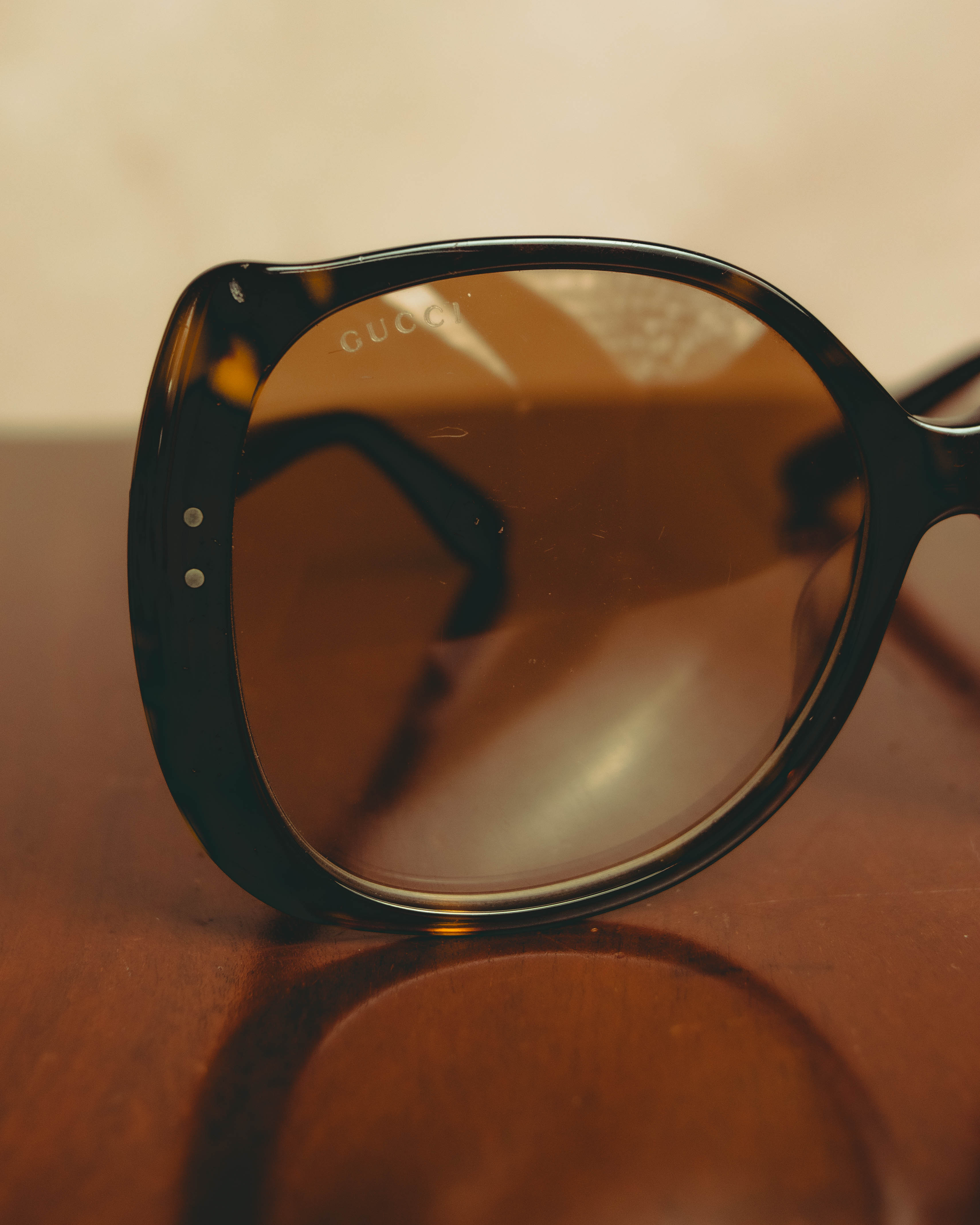 –SPECIAL– "GUCCI" 10's Retro oversized butterfly sunglasses