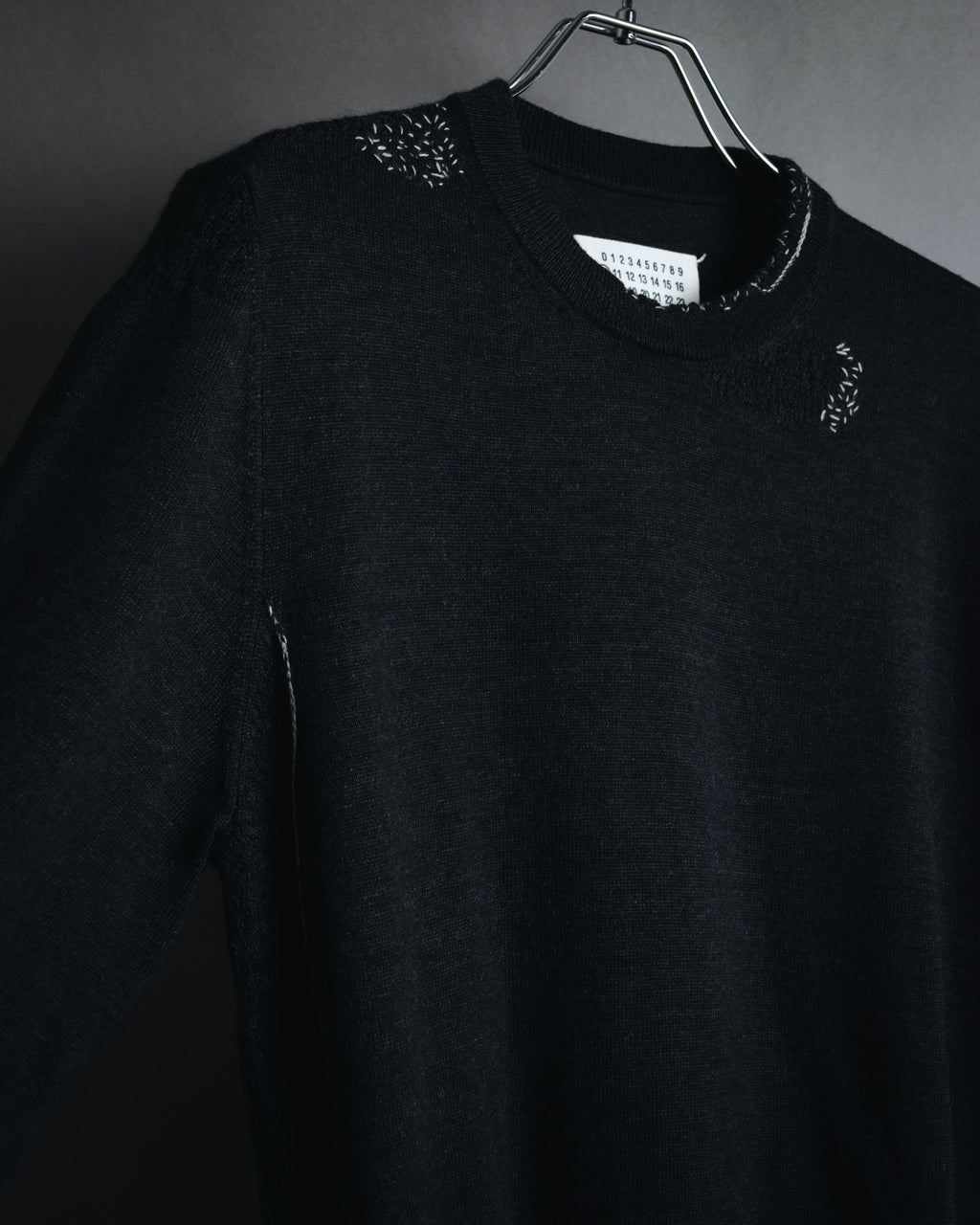 "Maison Margiela" 15AW deconstructed hand-stitched crewneck knit