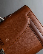 "BURBERRYS" Horizontal design camel grained leather bag