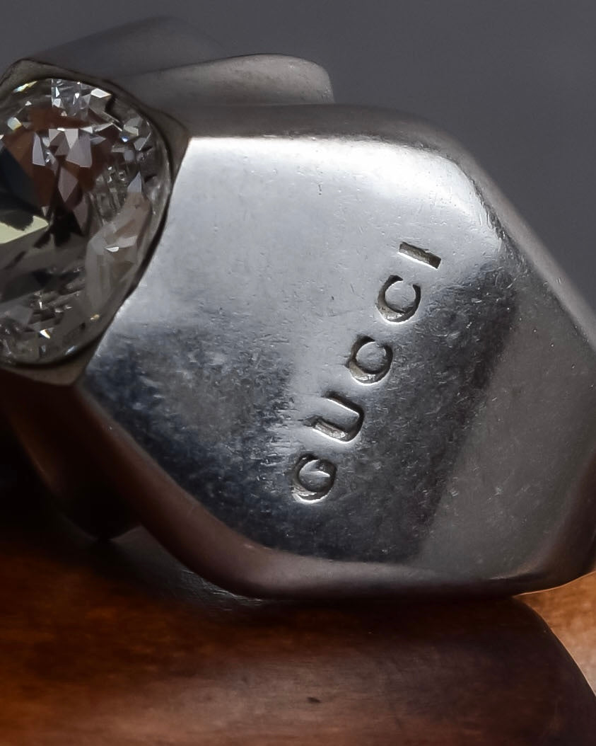 "GUCCI" Polished silver crystal sculptural ring