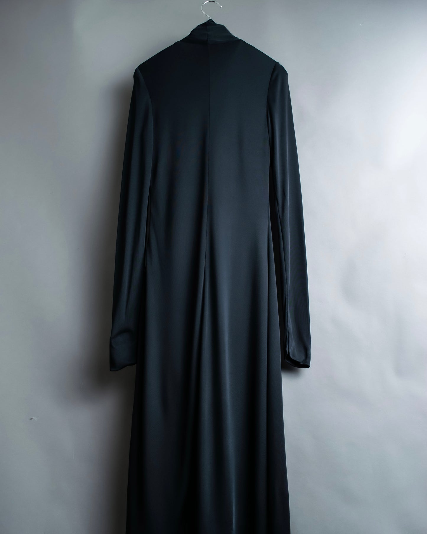 "GUCCI" Front garment attached V-neck dress