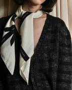 "CHANEL" Sample product hairy material light unevenness cardigan