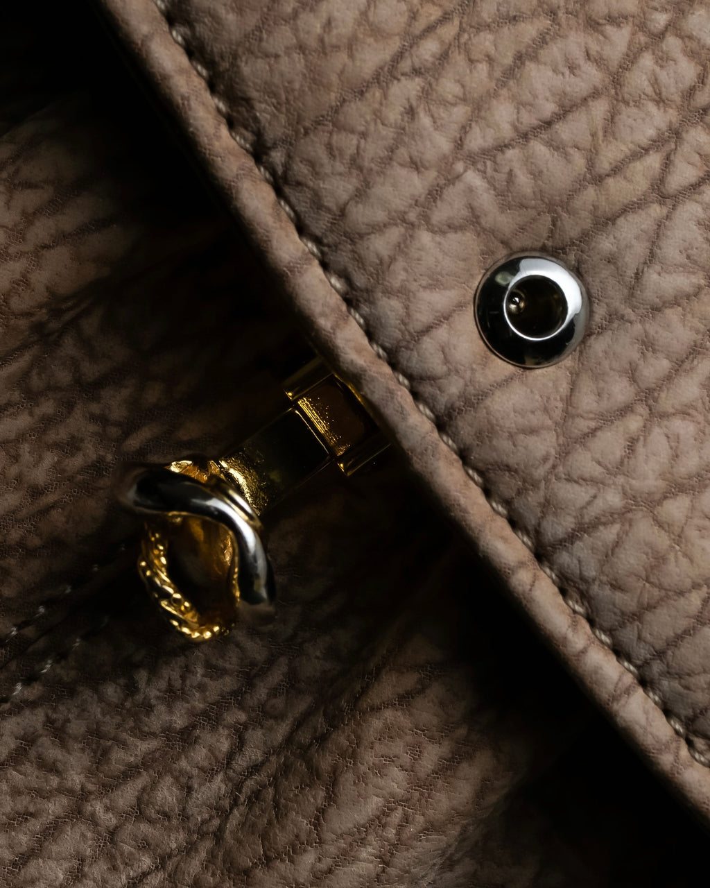 "LUCE SAINT-CLAR" Special textured leather one-handle bag