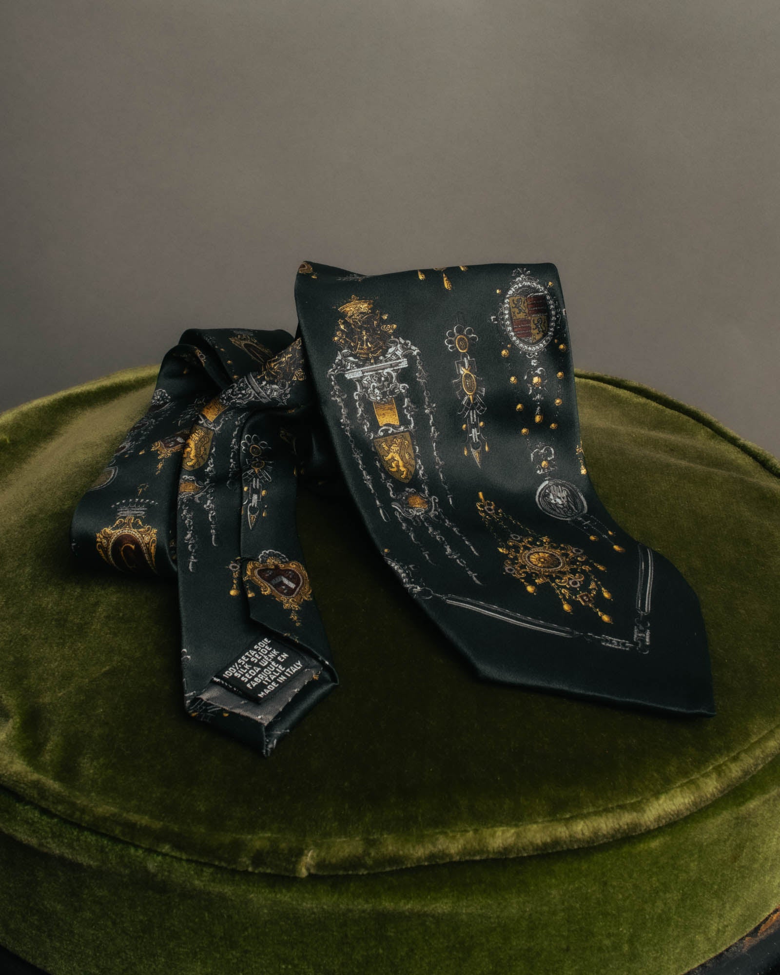"Gianfranco Ferré" 90's Baroque print silk necktie