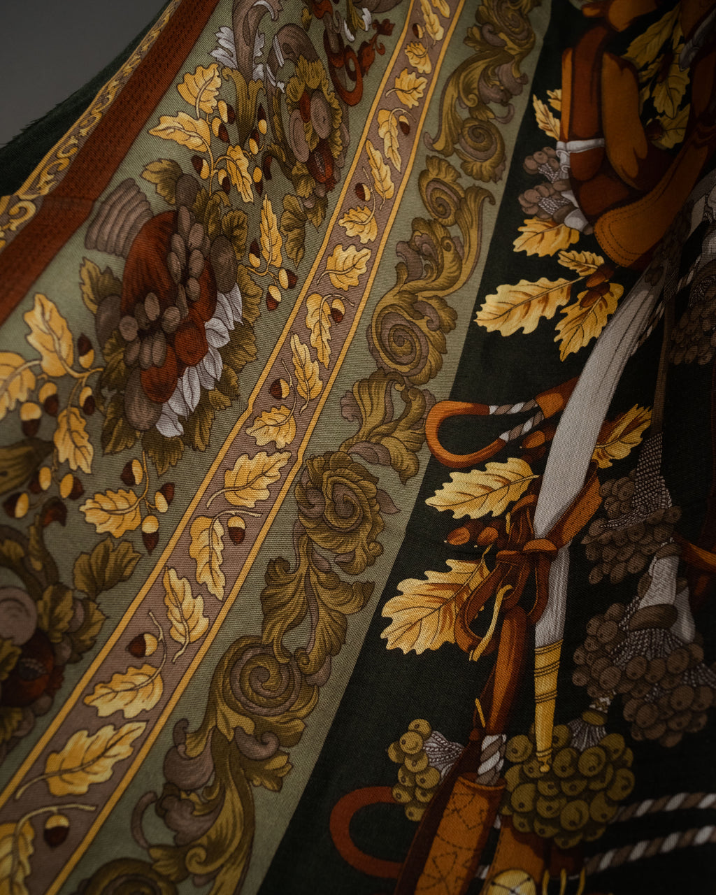 “LOEWE” 90’s–00’s Equestrian motif wool silk fringe scarf