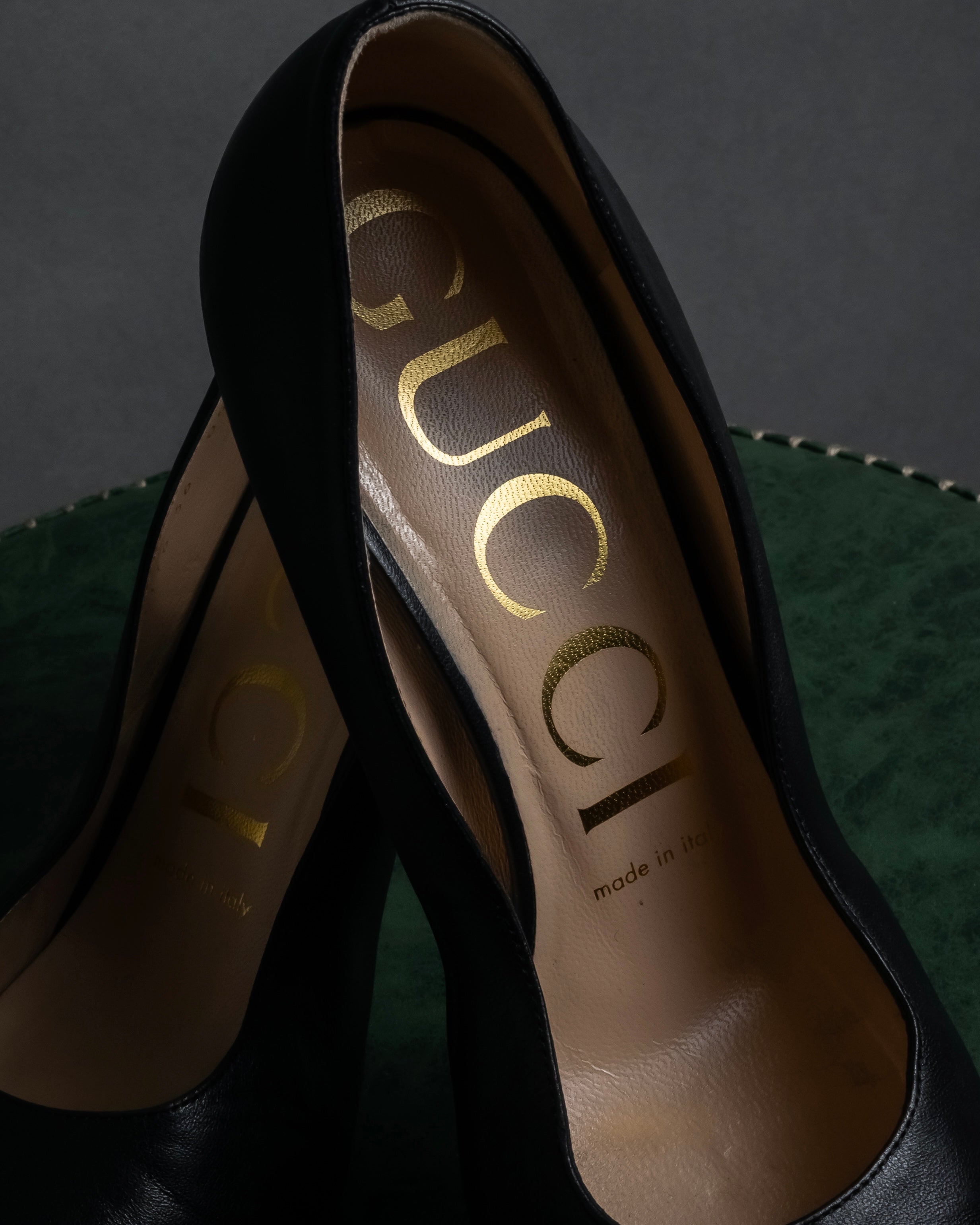 "GUCCI" Michele design ribbon crystal buckle pumps
