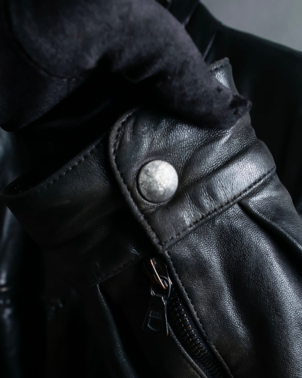 "Claude Montana" Drawcord detail stand-up collar leather blouson