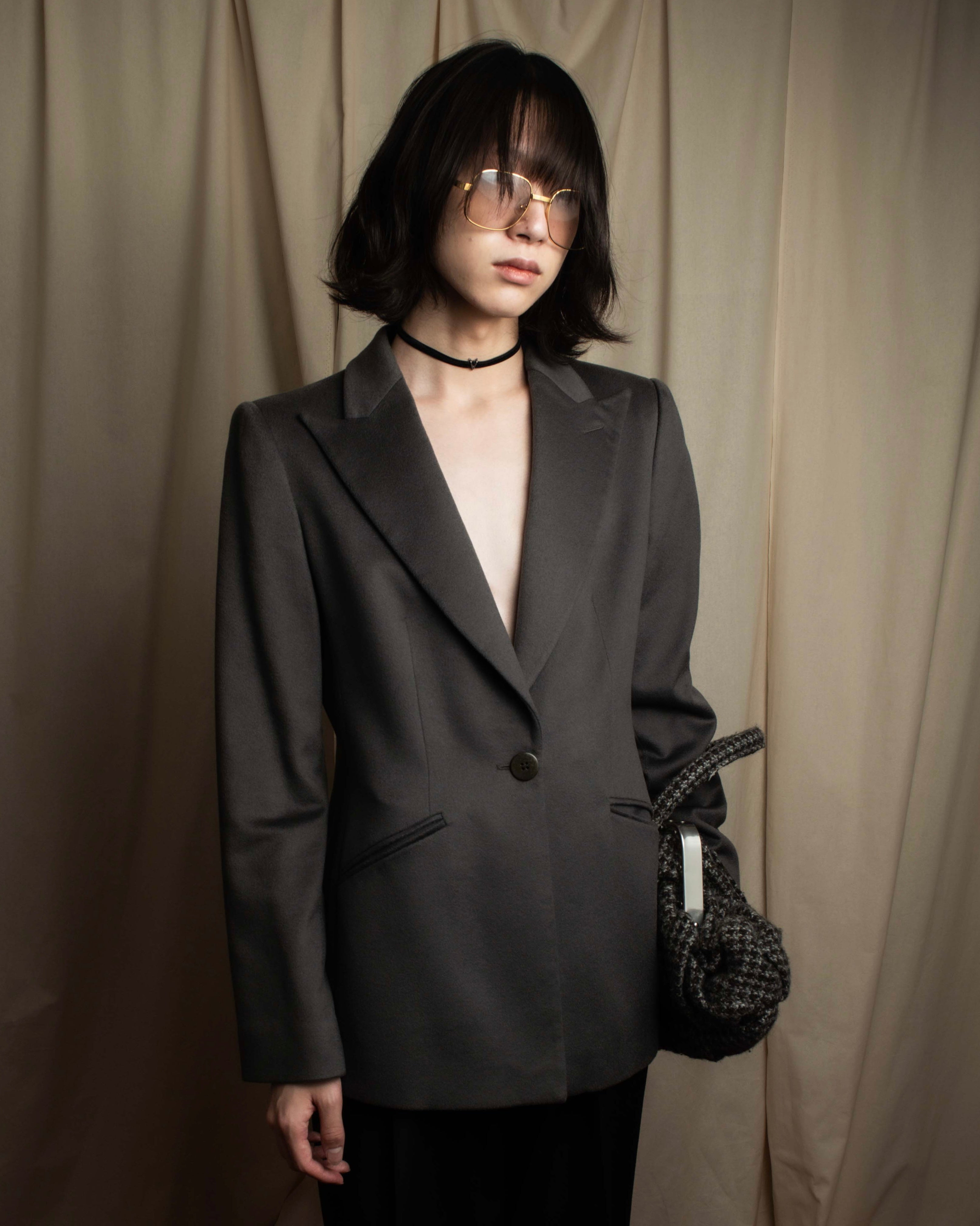 "ARMANI COLLEZIONI" Sharp peak lapel 100% cashmere tailored jacket