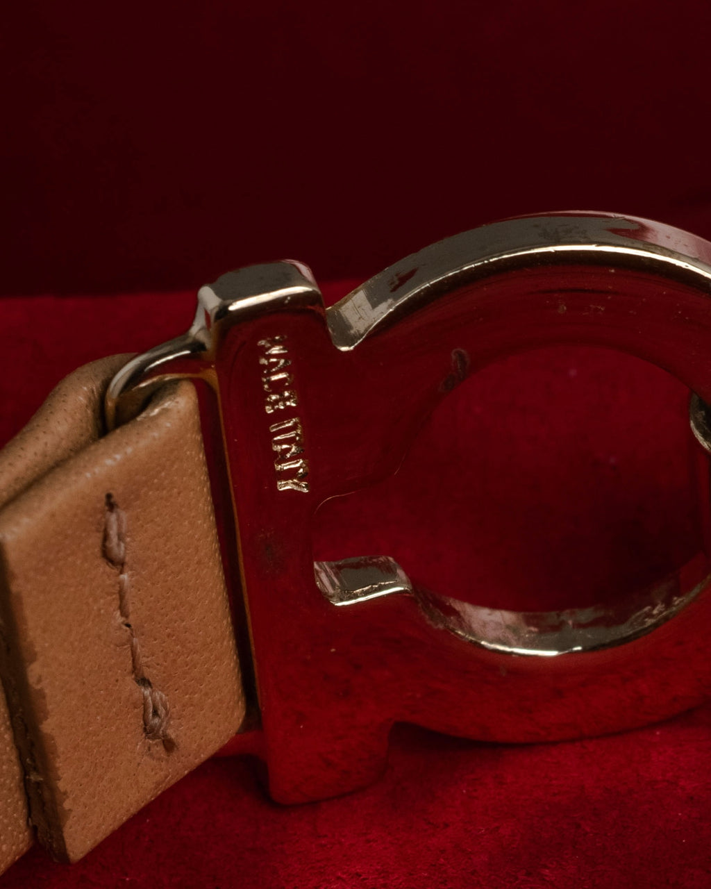 “Salvatore Ferragamo” 2000’s Gancini leather bracelet