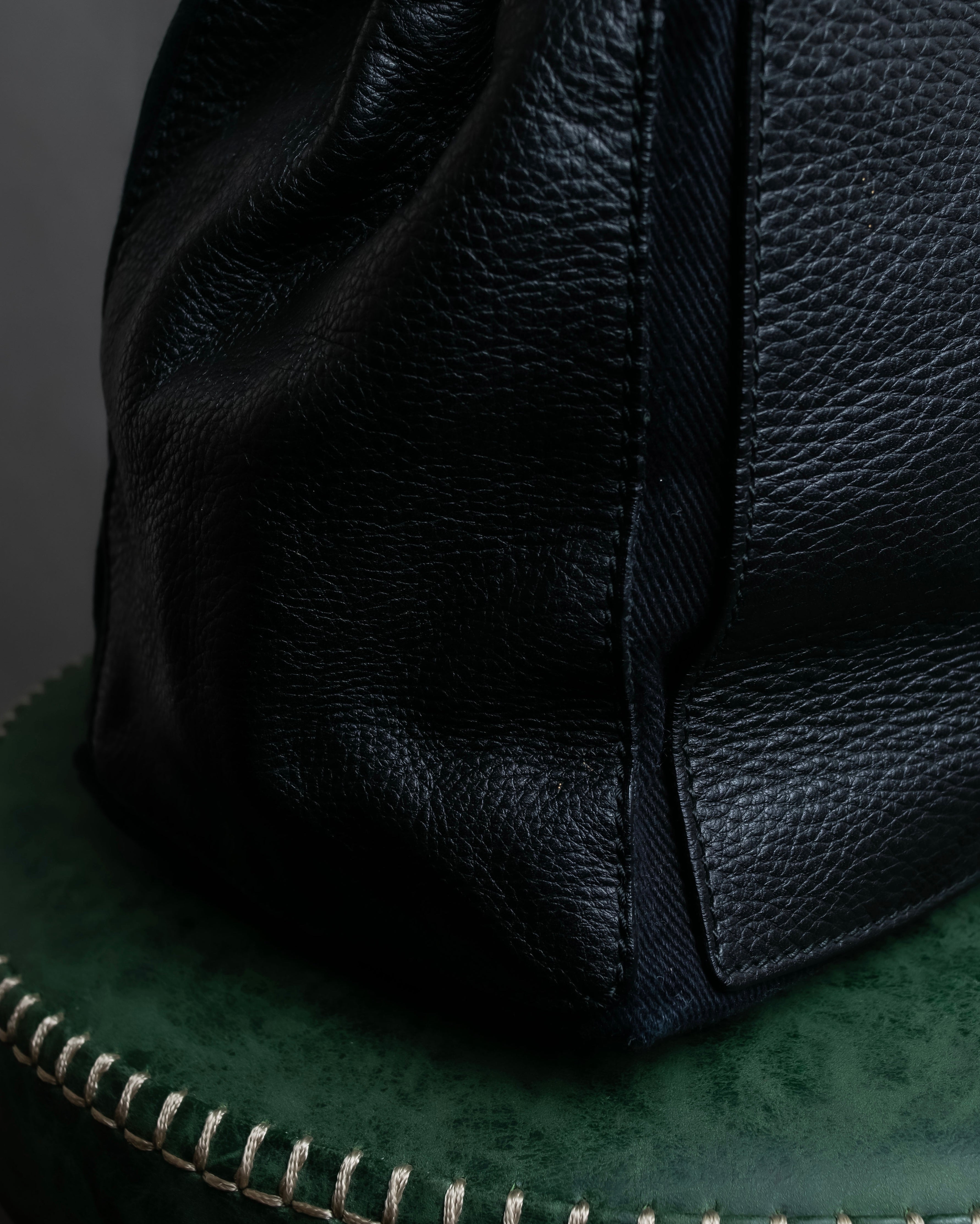 "YVES SAINT LAURENT" Muse Two series grain leather one-handle bag