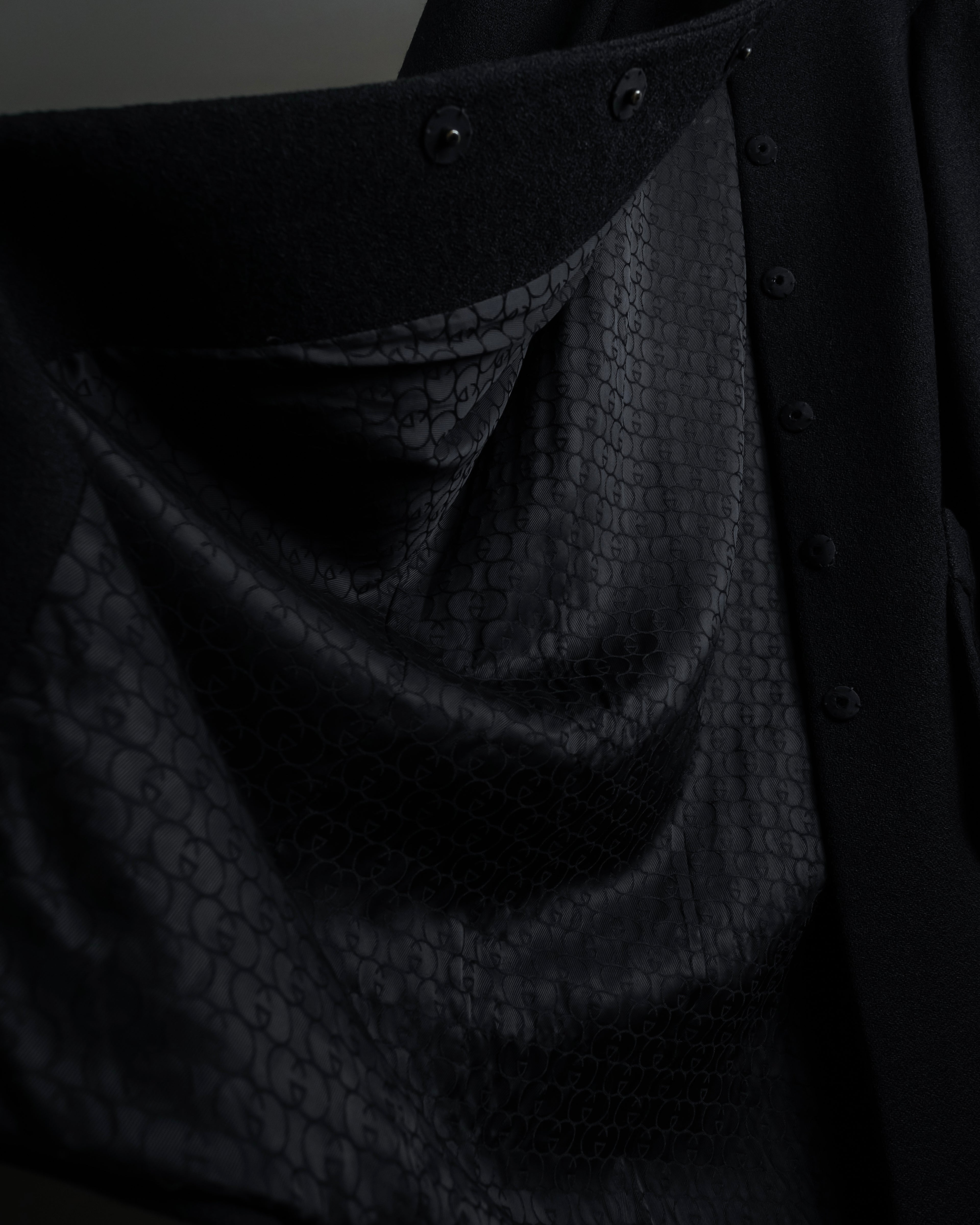 "GUCCI" Tom Ford period round neck flying squirrel long coat