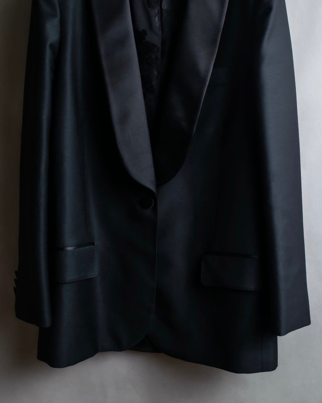 "GUCCI" Pre-Fall 2018 collection message embroidered shawl collar jacket