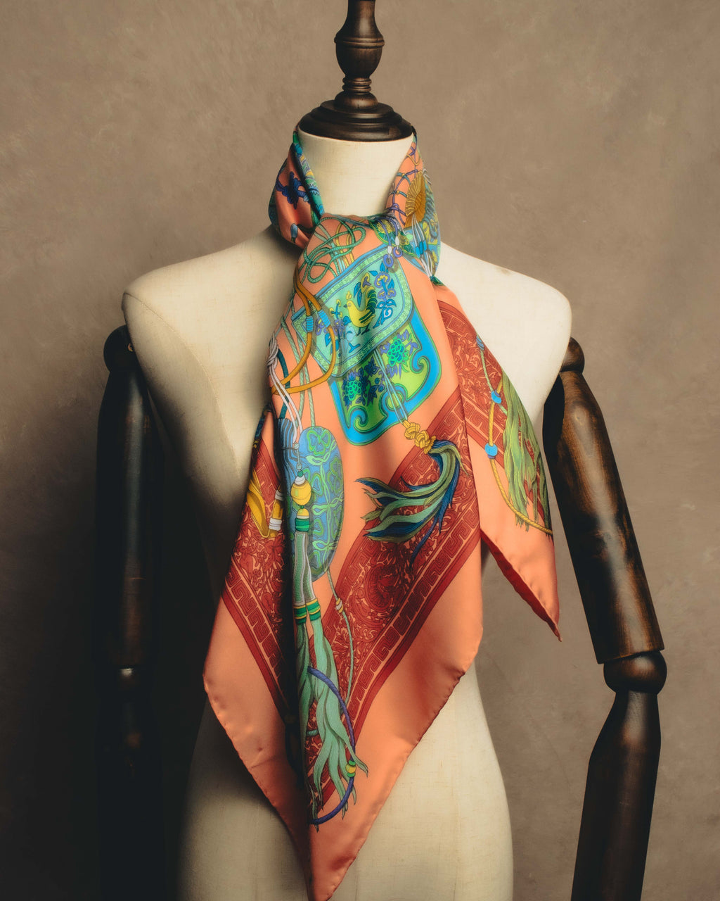 "GUCCI" Late 70's-early 90's oriental motif silk scarf