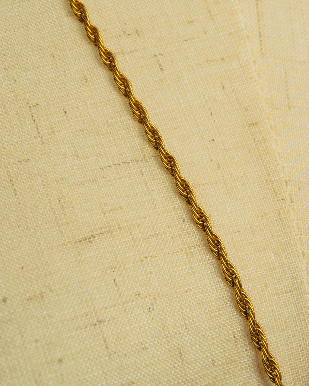 -SPECIAL- "YVES SAINT LAURENT" 80's-90's Baroque pearl textured gold pendant necklace