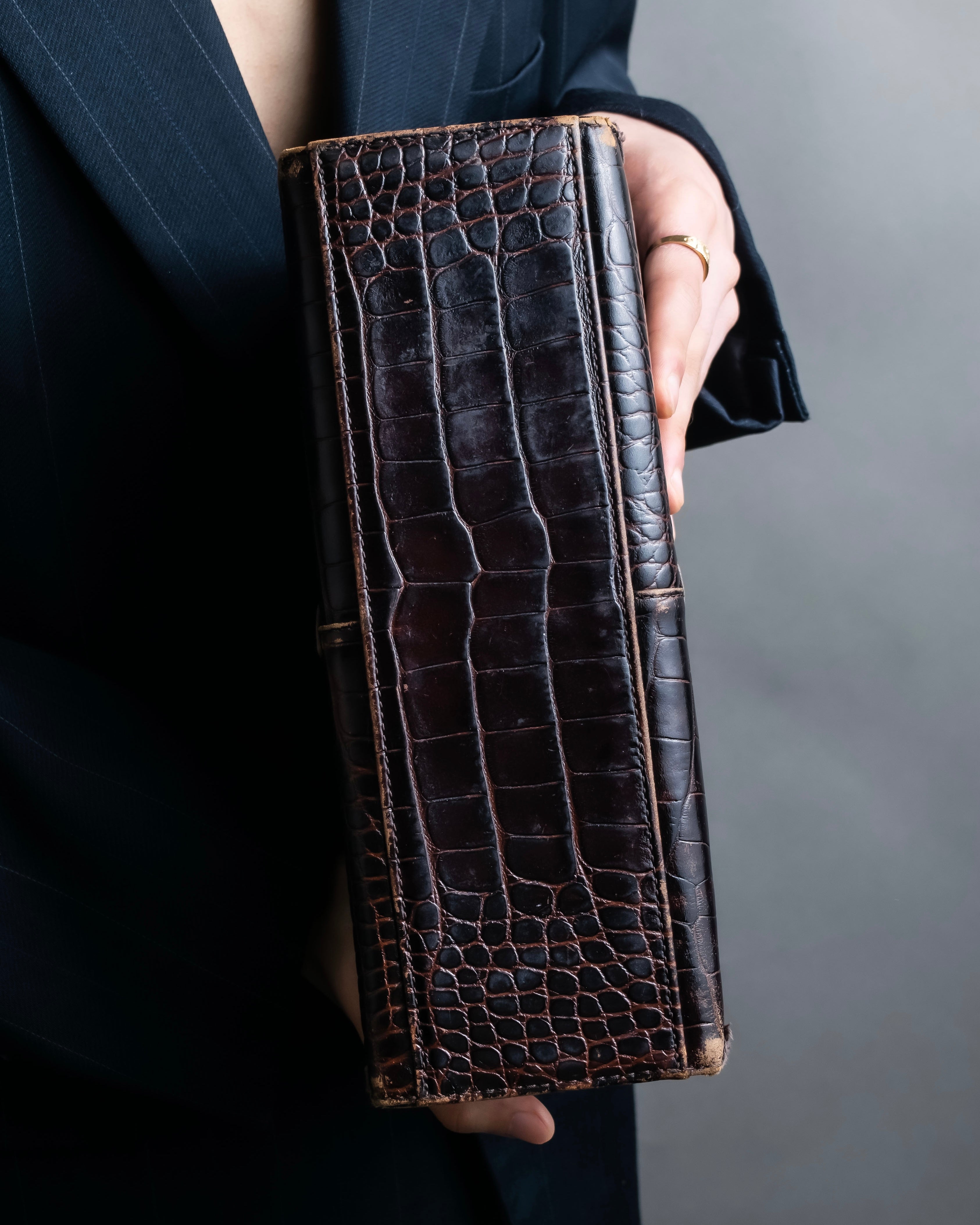 "YVES SAINT LAURENT" Crocodile pattern stitching handbag