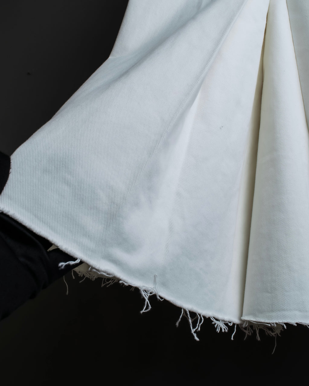 "MAISON MARGIELA" 21SS Washed raw cut flared cropped denim pants