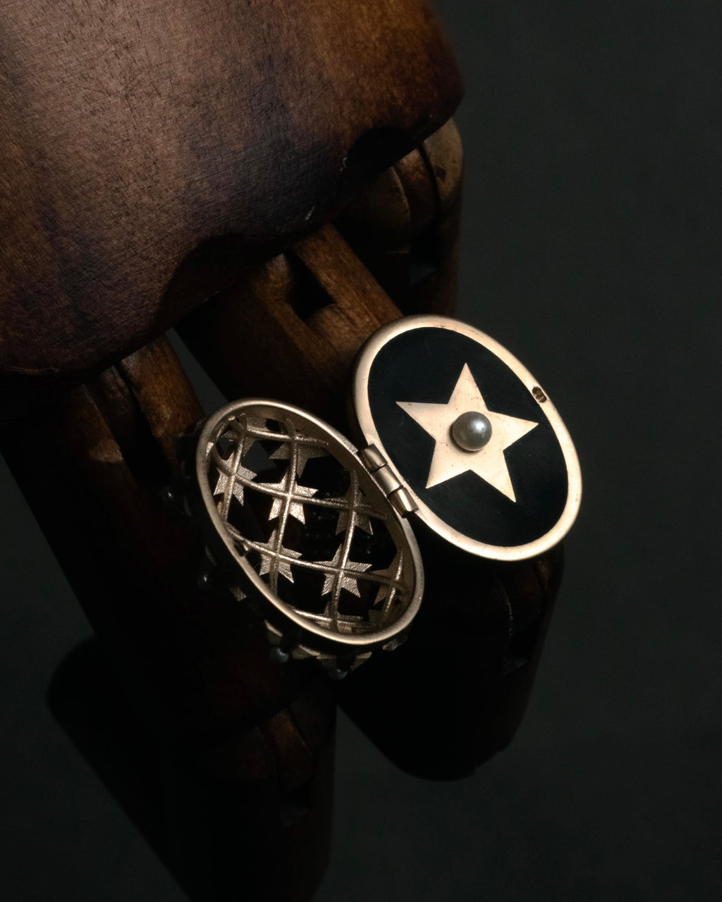 –SPECIAL– “DIOR”
2017’s- Star locket talisman ring