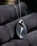 "Tiffany&Co Elsa Peretti madonna necklace