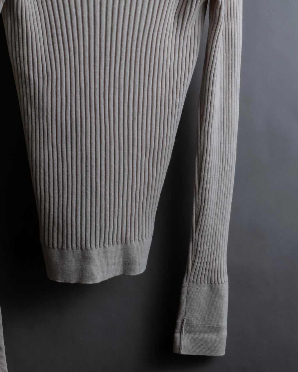 "MAISON MARGIELA" 18AW Ribbed shaped V-neck knit
