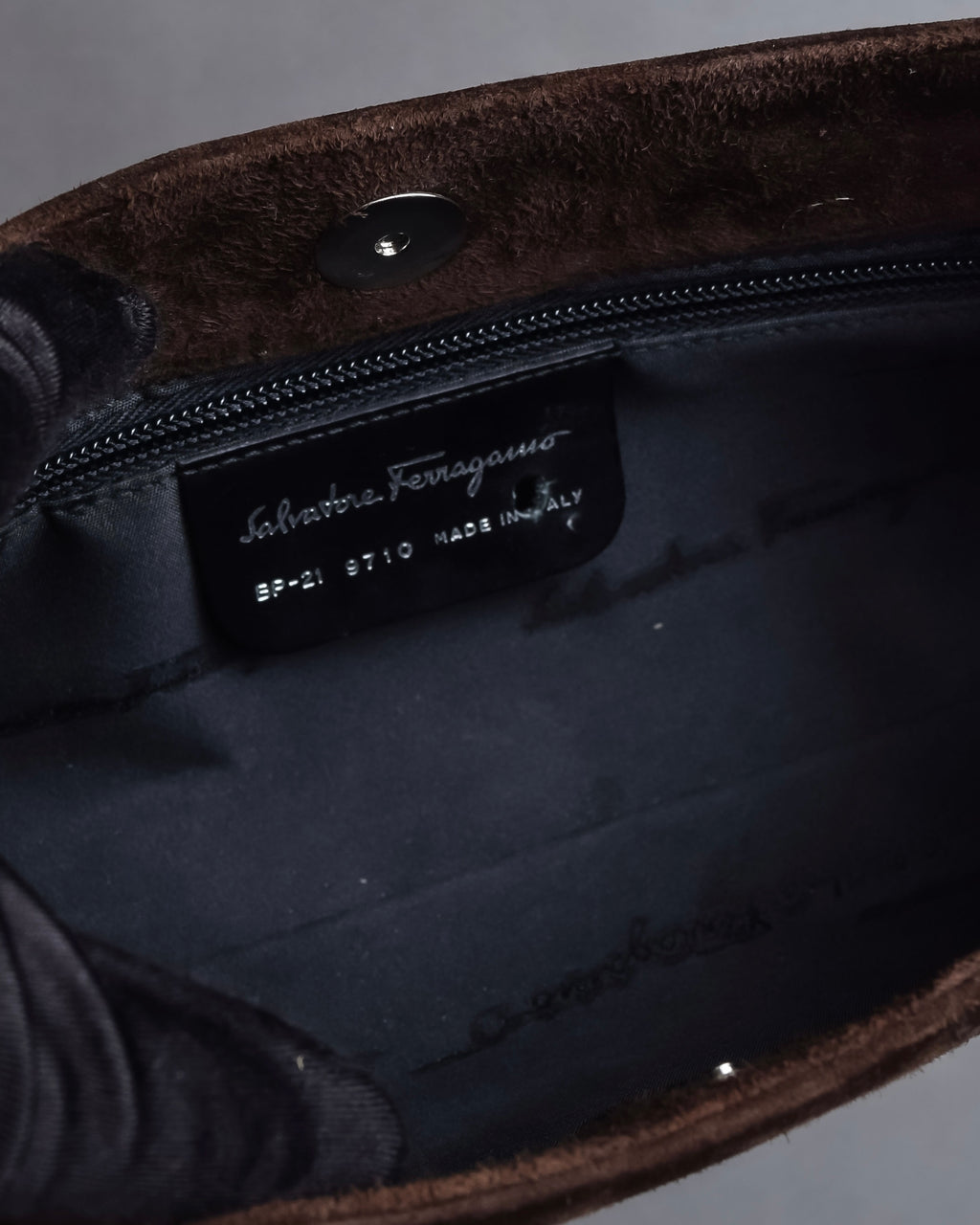 "Salvatore Ferragamo" Sharp form leather combination bag