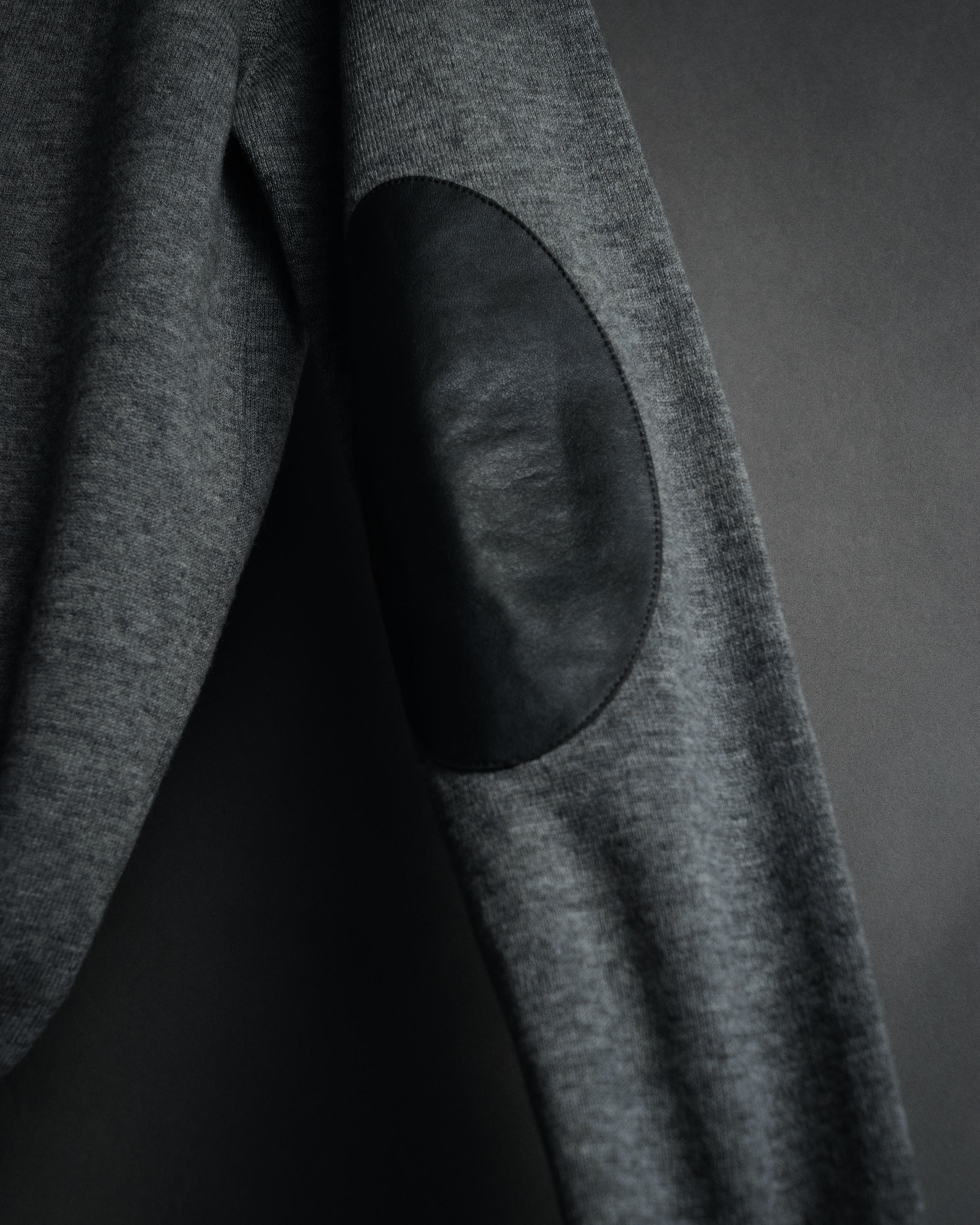 “MARTIN MARGIELA 14” 00’s Elbow patch wool cardigan