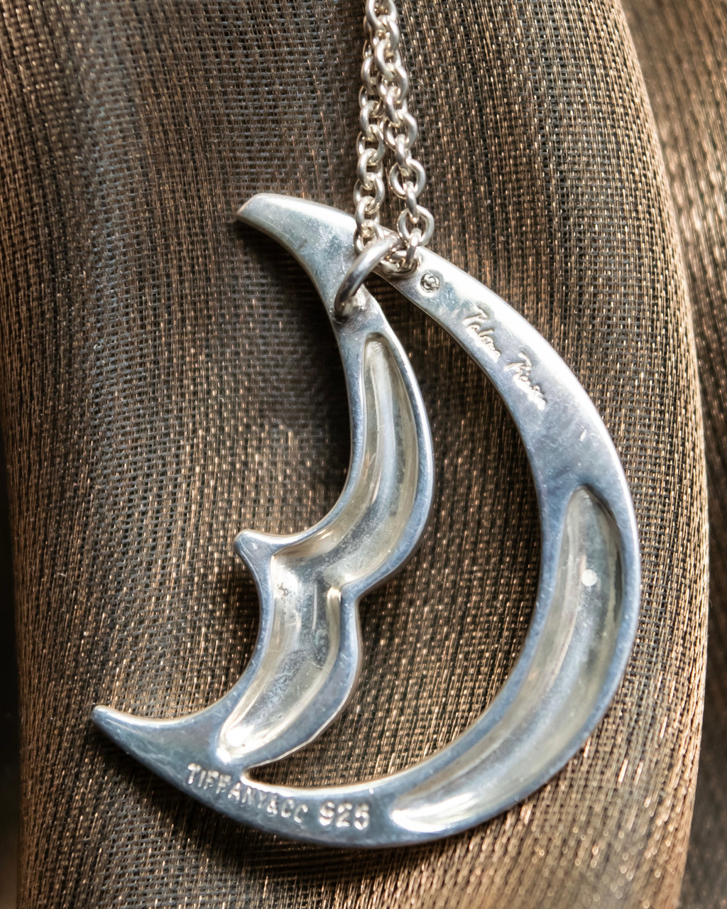 "Tiffany&Co" Crescent moon paloma picasso necklace