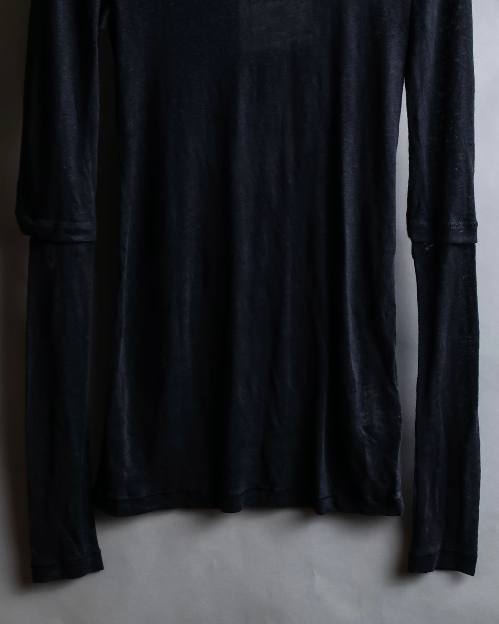 "Acne" Back＆sleeve cutting slit design pullover