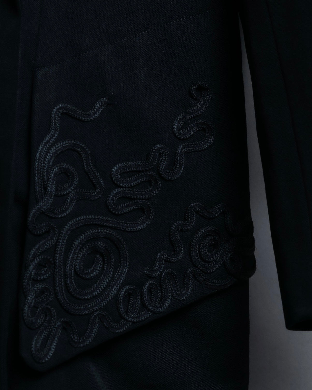 Hiroko Koshino Thin Long Embroidered Coat