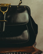 -SPECIAL- “GUCCI” 2012-2016 crossover-era crest studded doctor bag