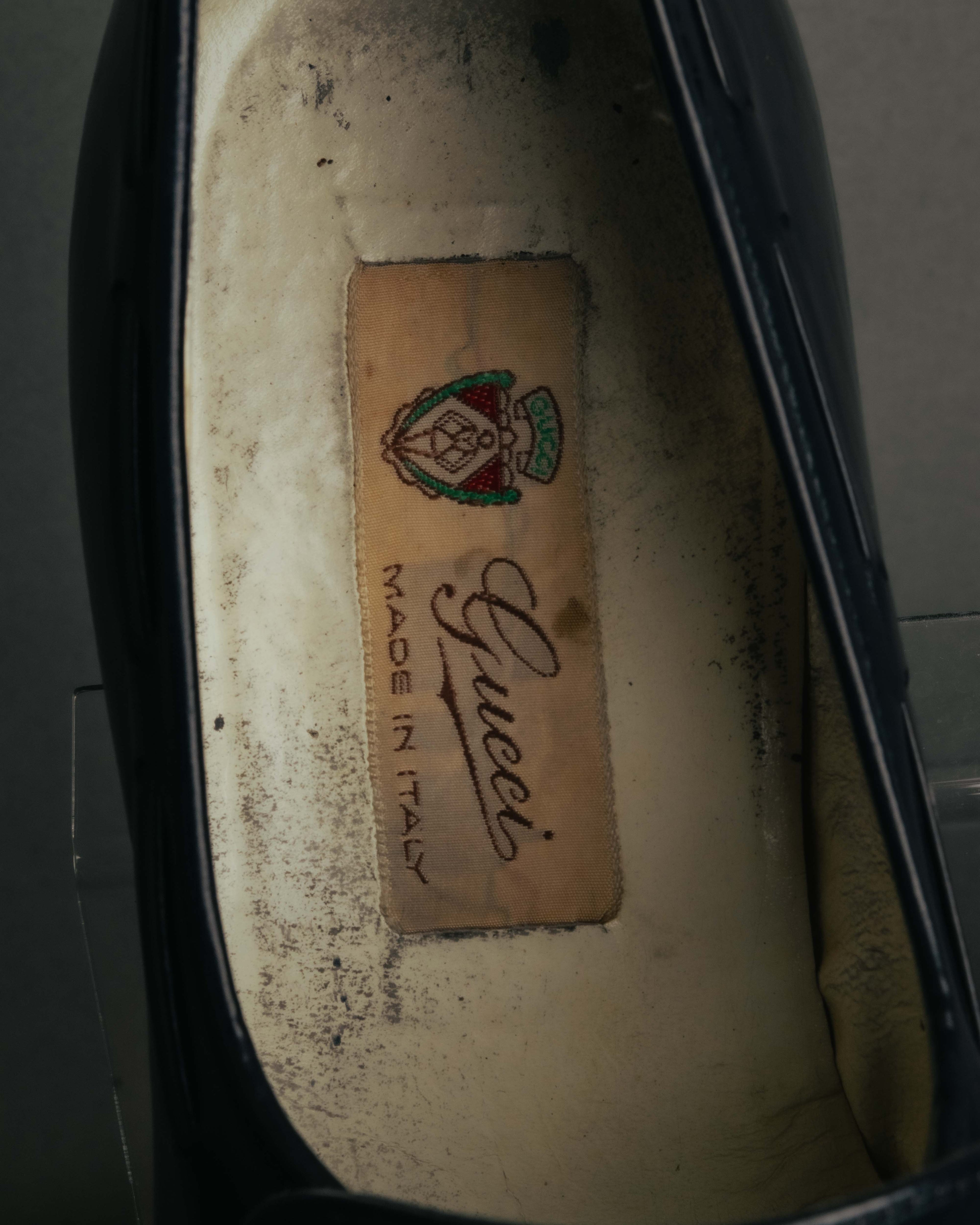 "GUCCI" 80's Vintage anchor motif tassel leather loafers