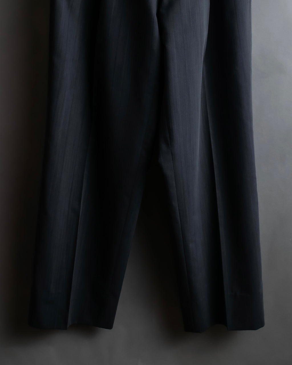 "CHRISTIAN DIOR MONSIEUR" Shadow stripe pattern classical formal detail set up