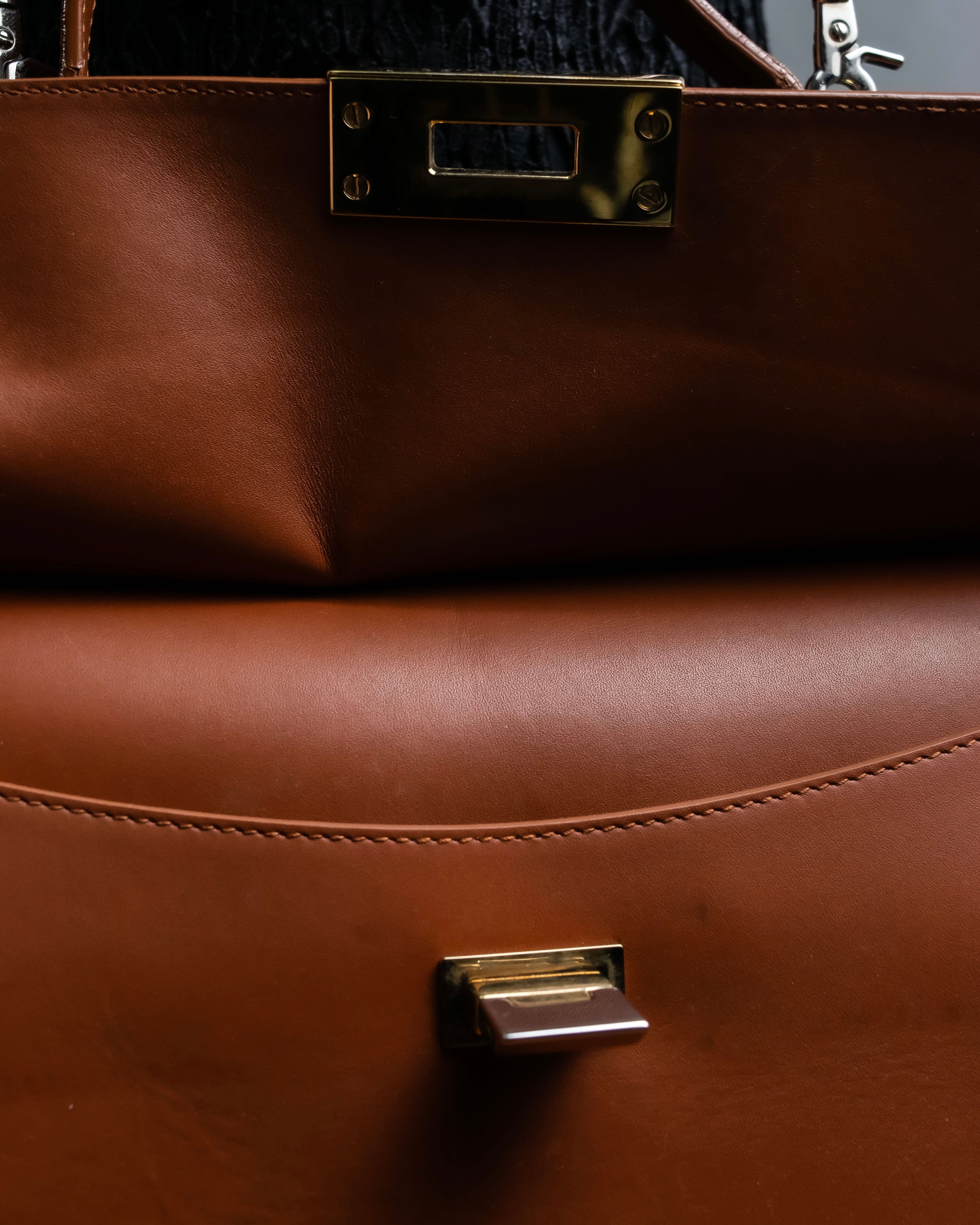 “BALENCIAGA” Le Dix 2 way hand bag