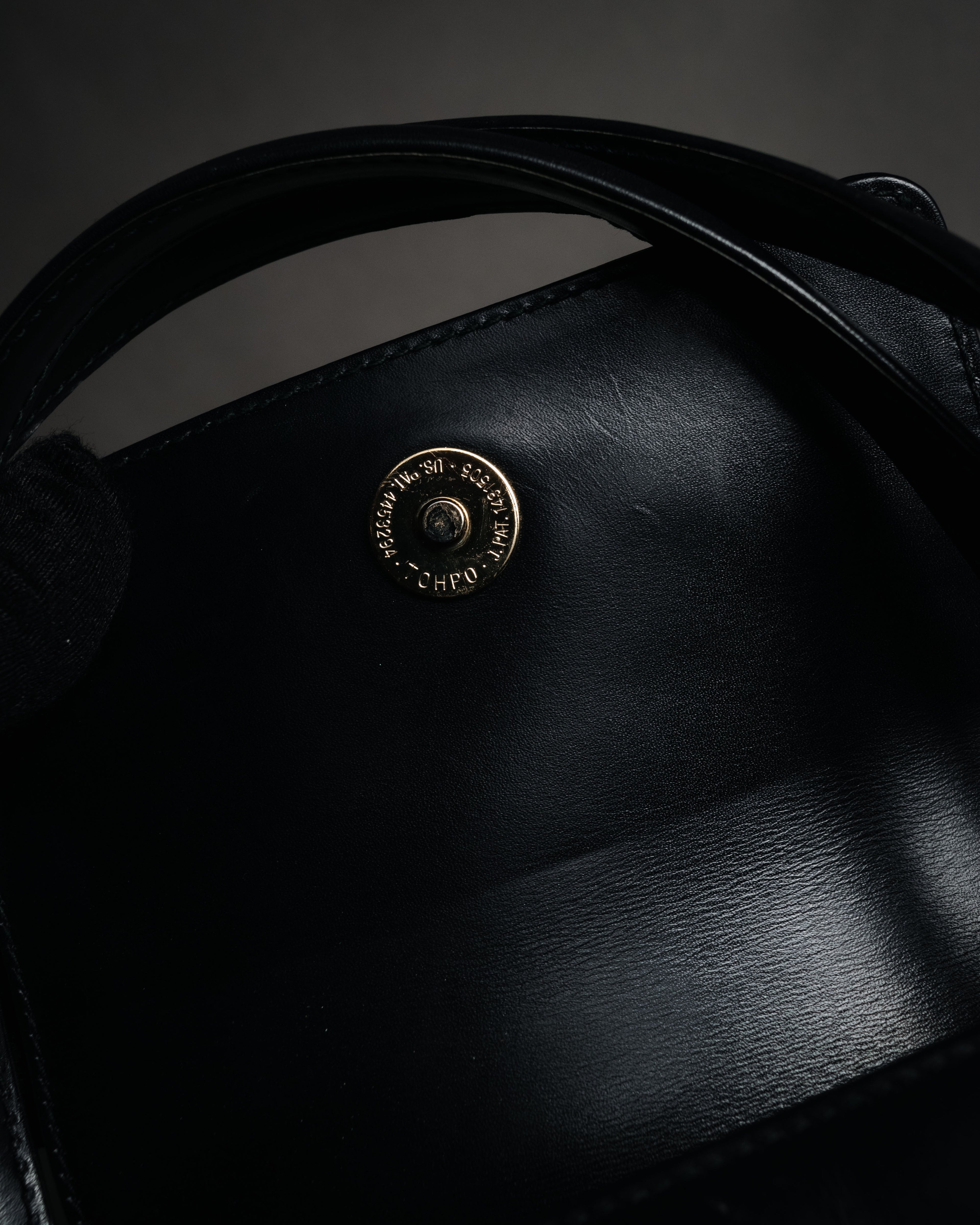 –SPECIAL– "GUCCI" 90’s Architectural oval hardware box calf handbag