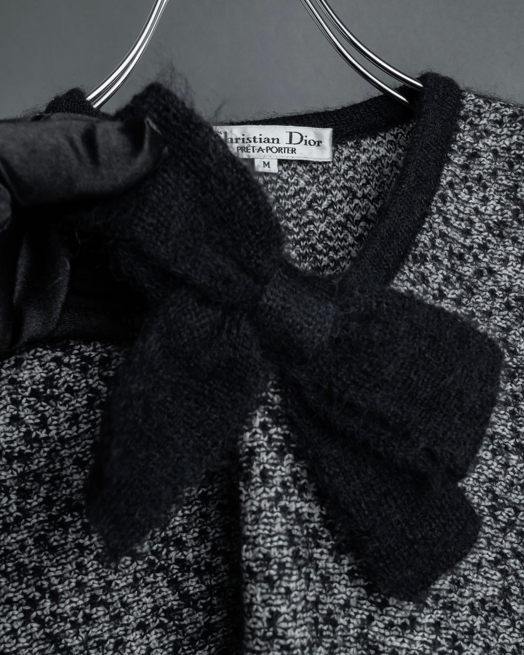 "Christian Dior PRETA PORTER"
Ribbon design mixed yarn knit pullover