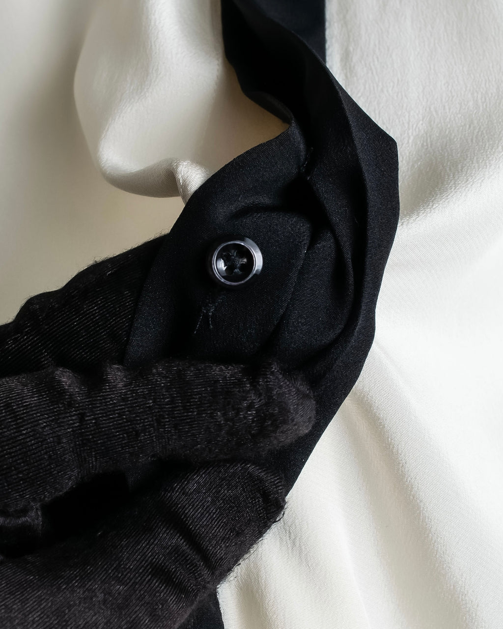 "Ralph Lauren" High density woven silk clerical shirt