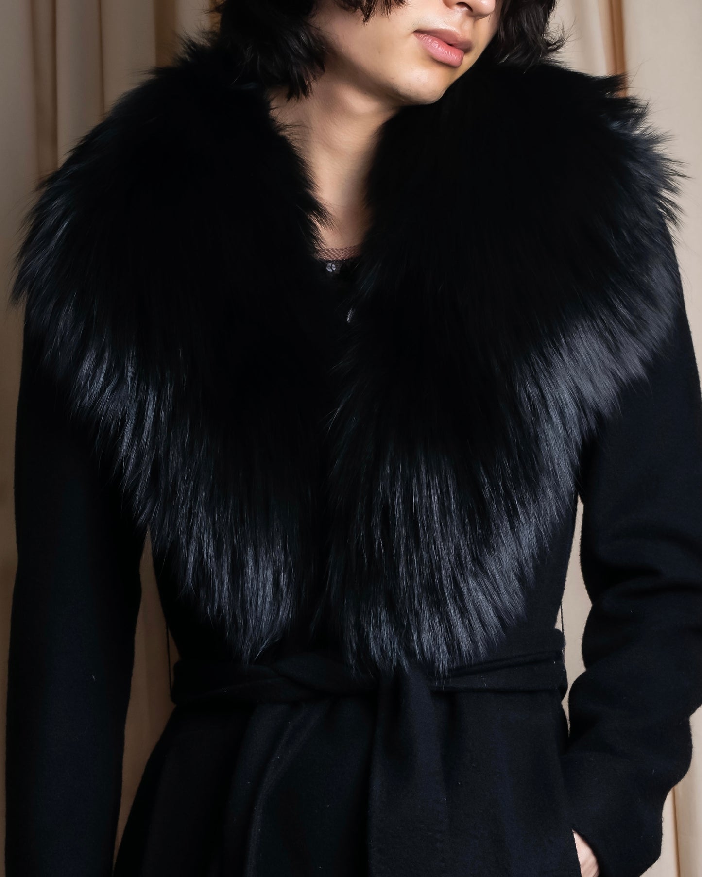 "DIANE VON FURSTENBERG" Fur docking design belted long coat