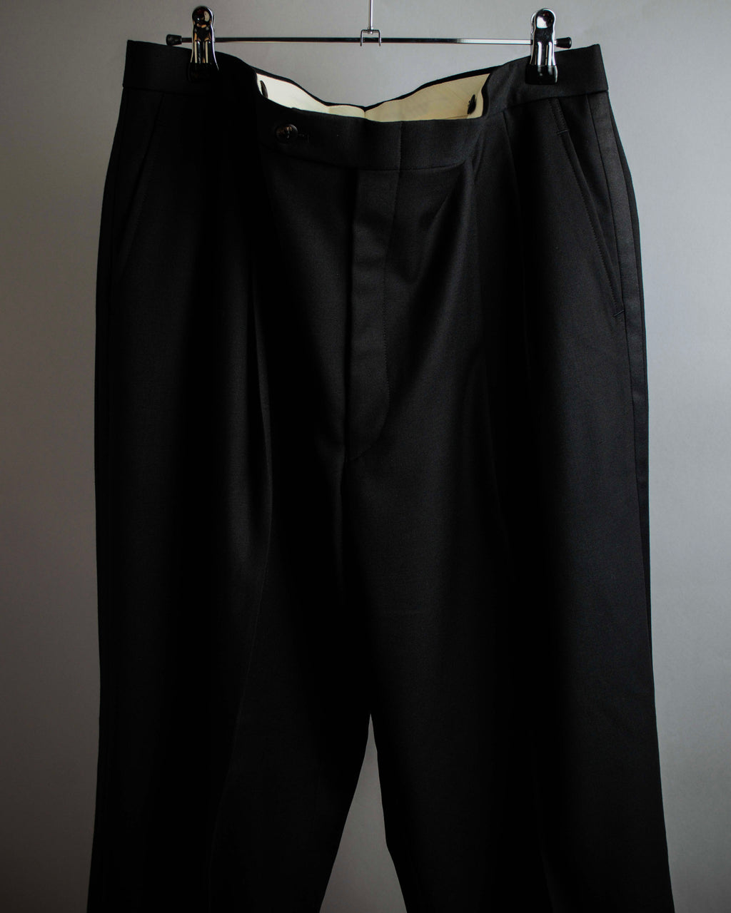 "CHRISTIAN DIOR MONSIEUR" Classical tailored Zegna base satin tuxedo set up