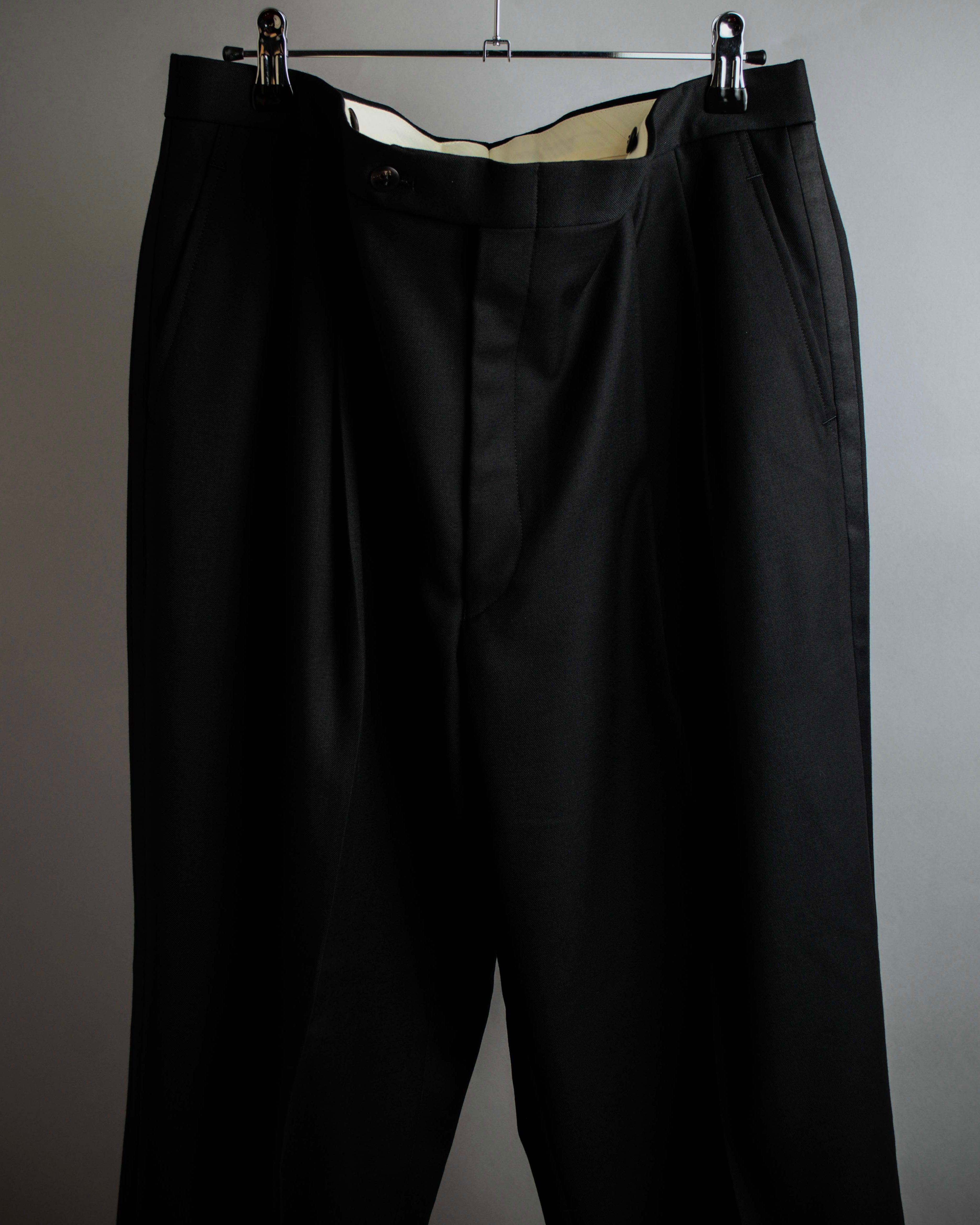 "CHRISTIAN DIOR MONSIEUR" Classical tailored Zegna base satin tuxedo set up