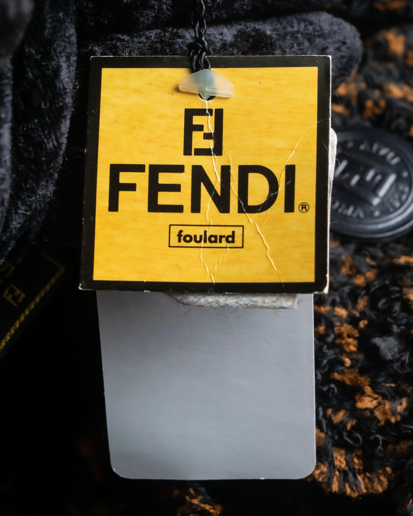 "FENDI" Boucle yarn material leather button design muffler