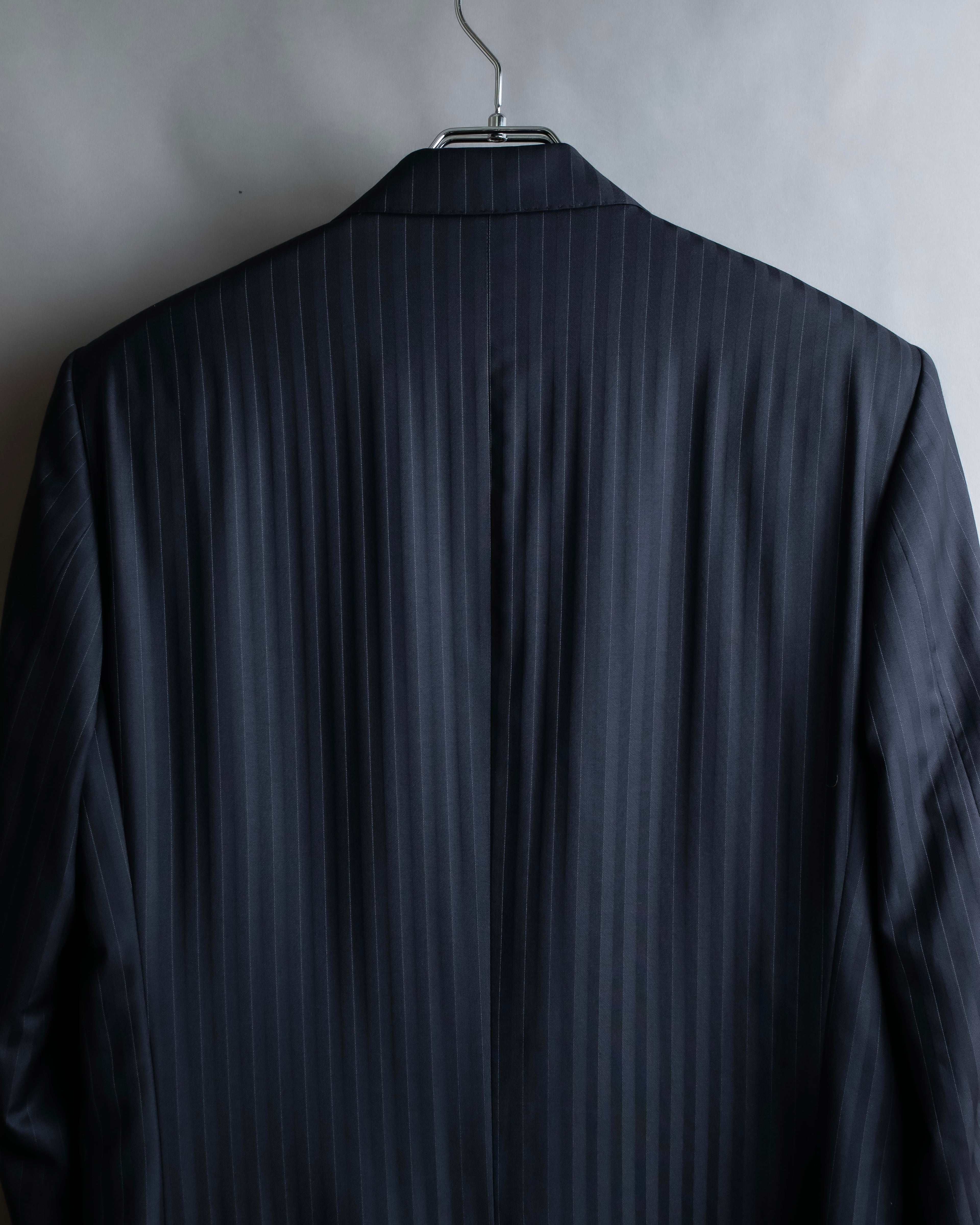 "LOUIS VUITTON" 2 button relaxed tailored jacket & no tuck tapered slacks set up