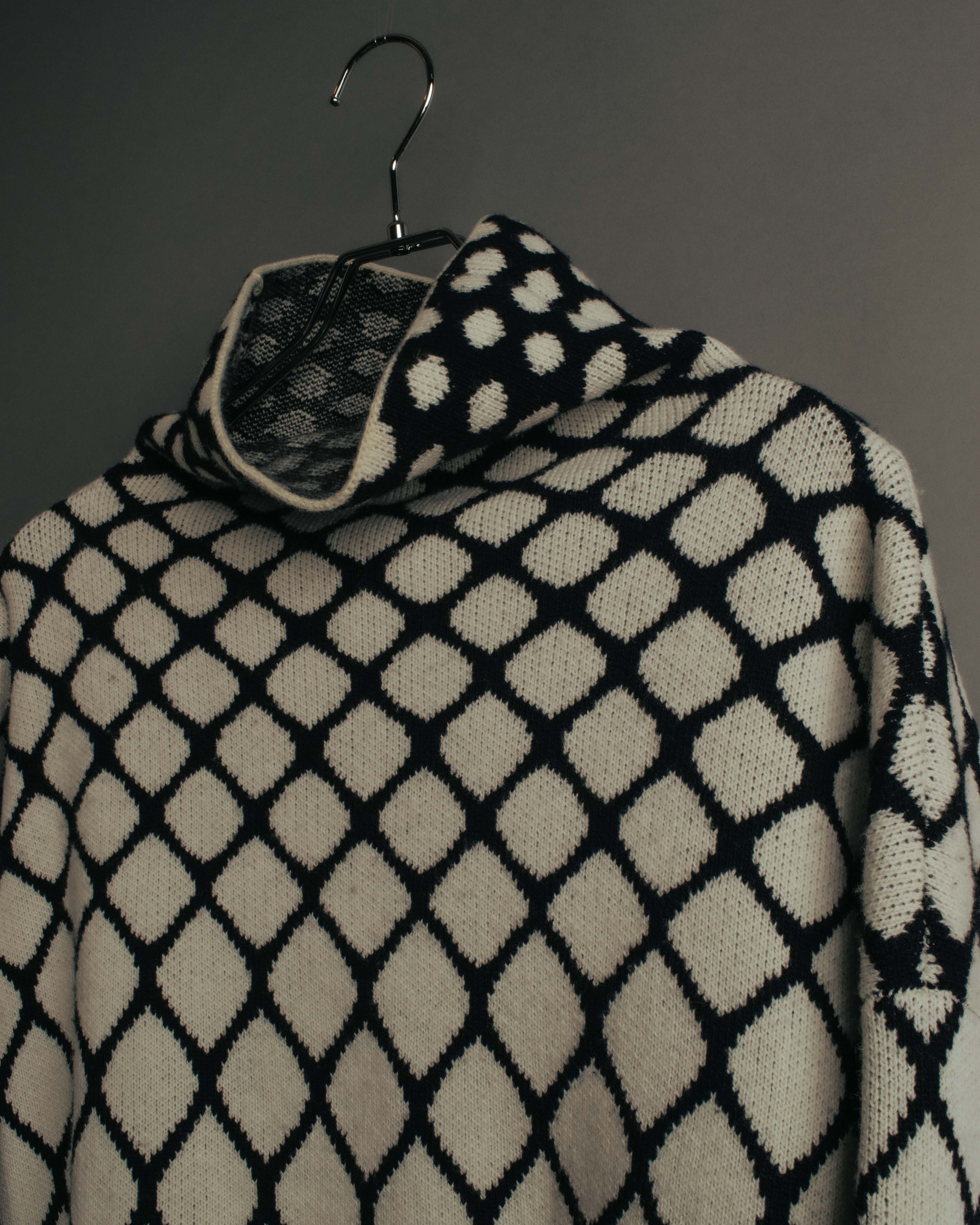 "VALENTINO" 20's Oversized diamond jacquard turtleneck knit sweater